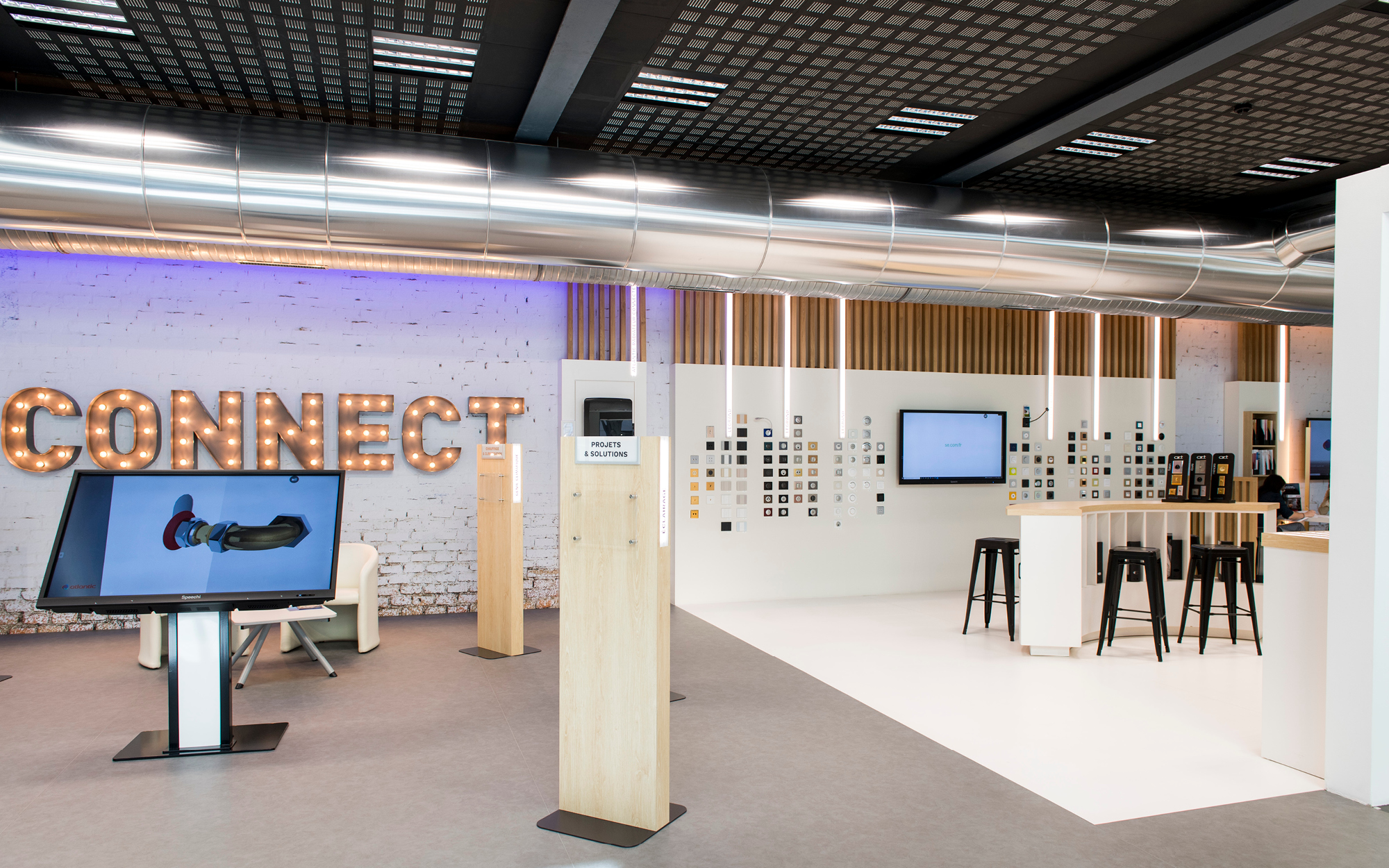 Agencement showroom Le MAT'ELECTRIQUE