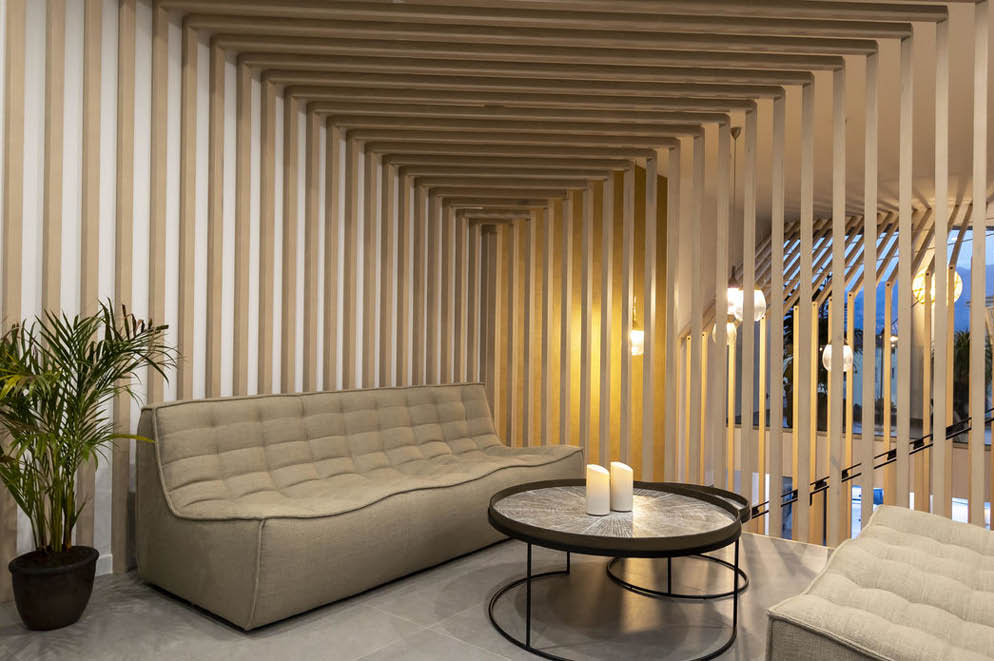 AGENCEMENT HOTEL DE LUXE