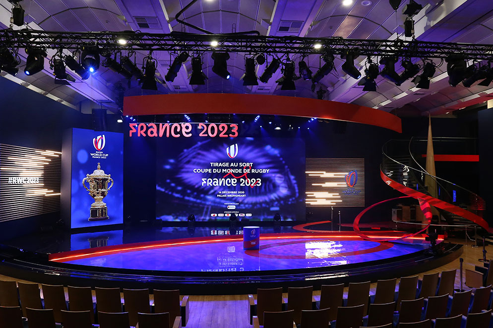 fabrication scène menuisée 150 m²