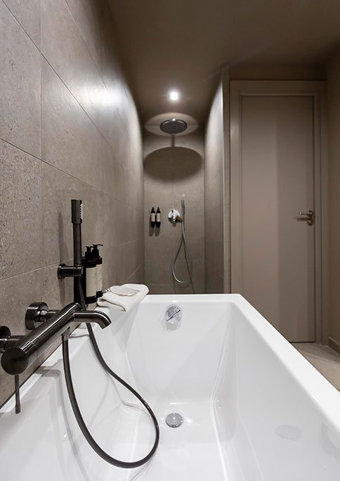 Agencement Salle de Bains - Suite Prestige - Hôtel L'Acquale Calvi 