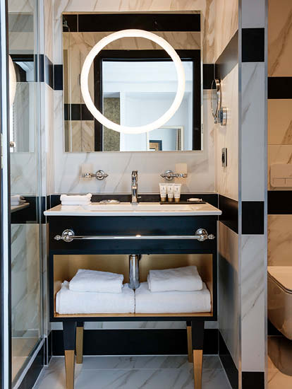 AGENCEMENT CHAMBRE HOTEL
