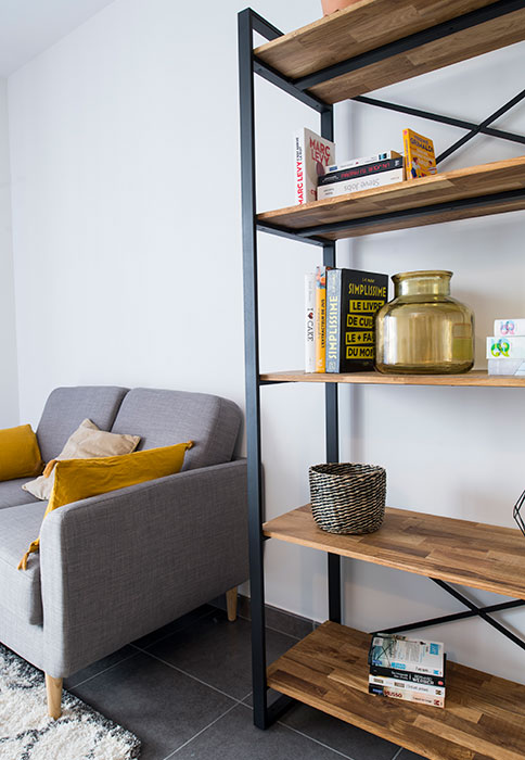 aménagement séjour, étagères bois et acier, résidence Villenciel 
