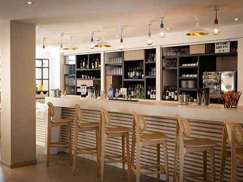 Agencement bar Hôtel Hilton Garden Inn Tours Centre