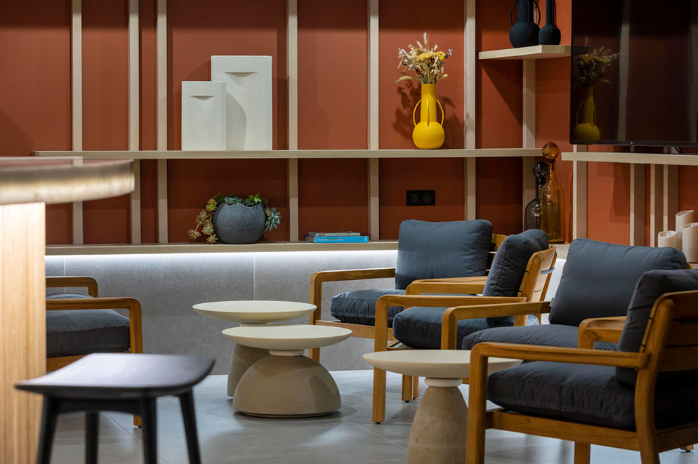 Agencement espace salon Hôtel L'Acquale Calvi 