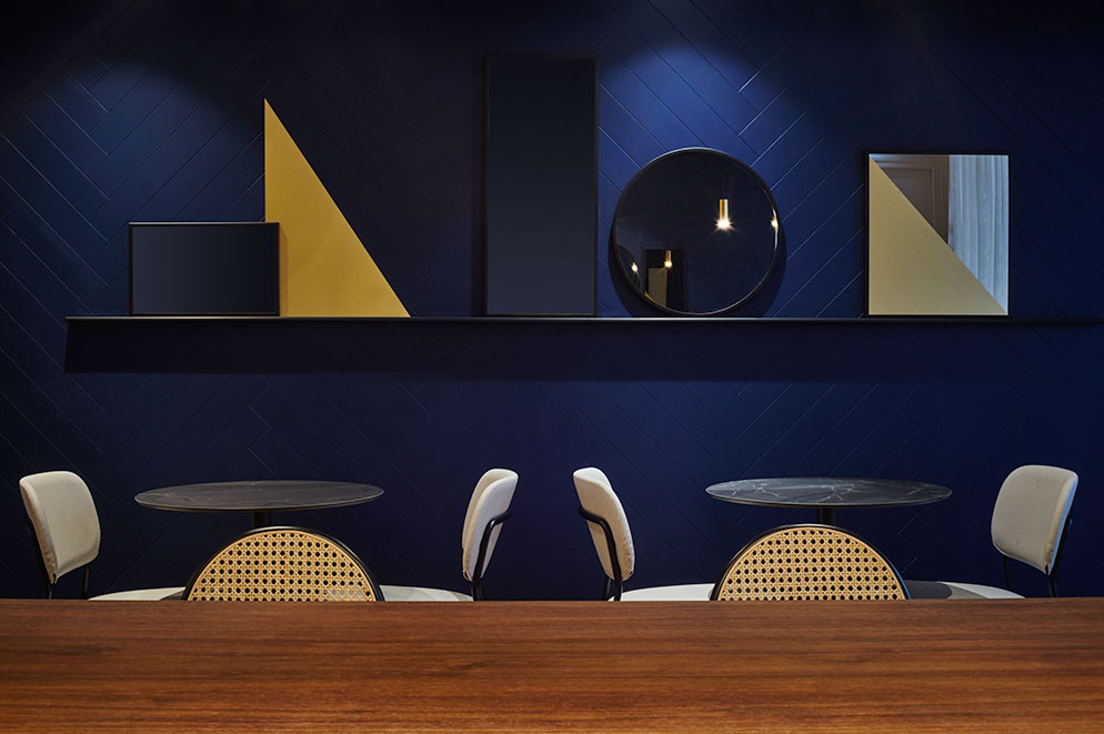 décor sur-mesure salle restaurant hôtel Mercure Versailles Château