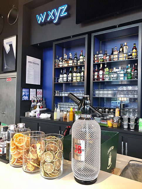 Agencement Bar W xyz - hôtel ALoft Strasbourg  