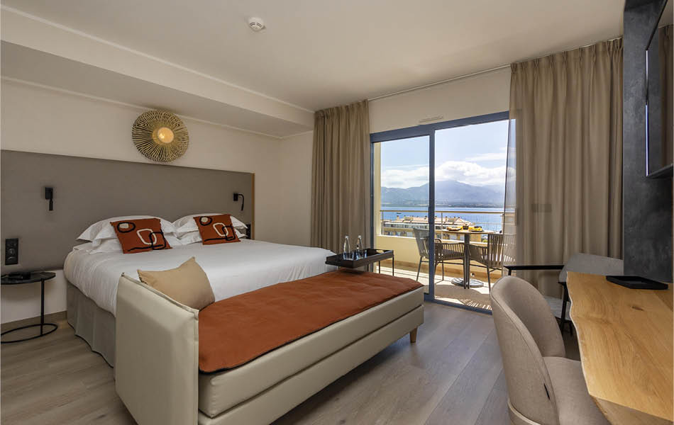 AGENCEMENT HOTEL DE LUXE