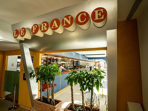 aménagement Grotte Cosquer Marseille GL events bar france