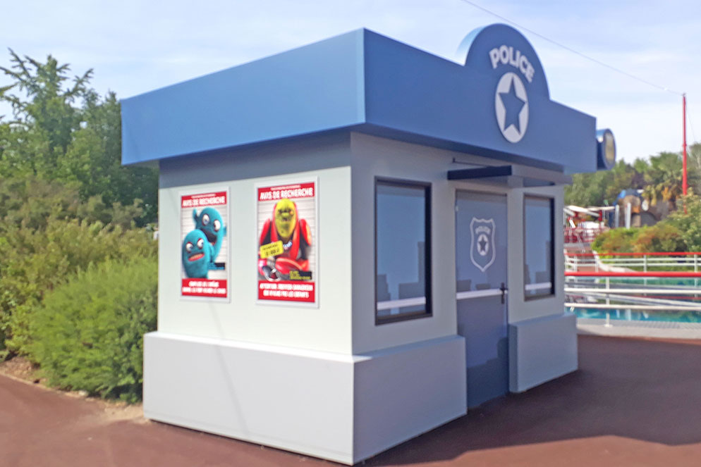 Comissariat police ludique en bois fabrication GL events