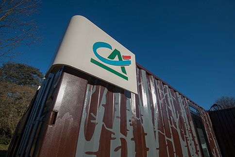 Crédit Agricole Centre Est : Logo Signalétique par GL events