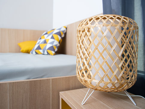 accessoire et luminaire moderne ; ambiance chaleureuse ; Origin Campus