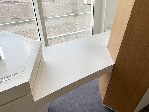 adaptation du mobilier d'exposition showroom