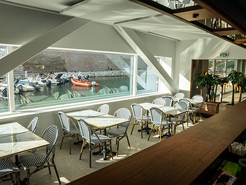 aménagement Grotte Cosquer Marseille GL events mobilier