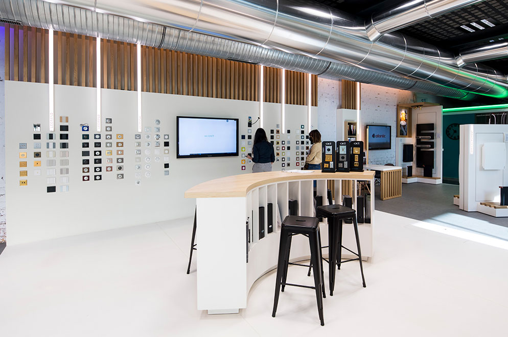 agencement showroom Le Mat'Electrique  