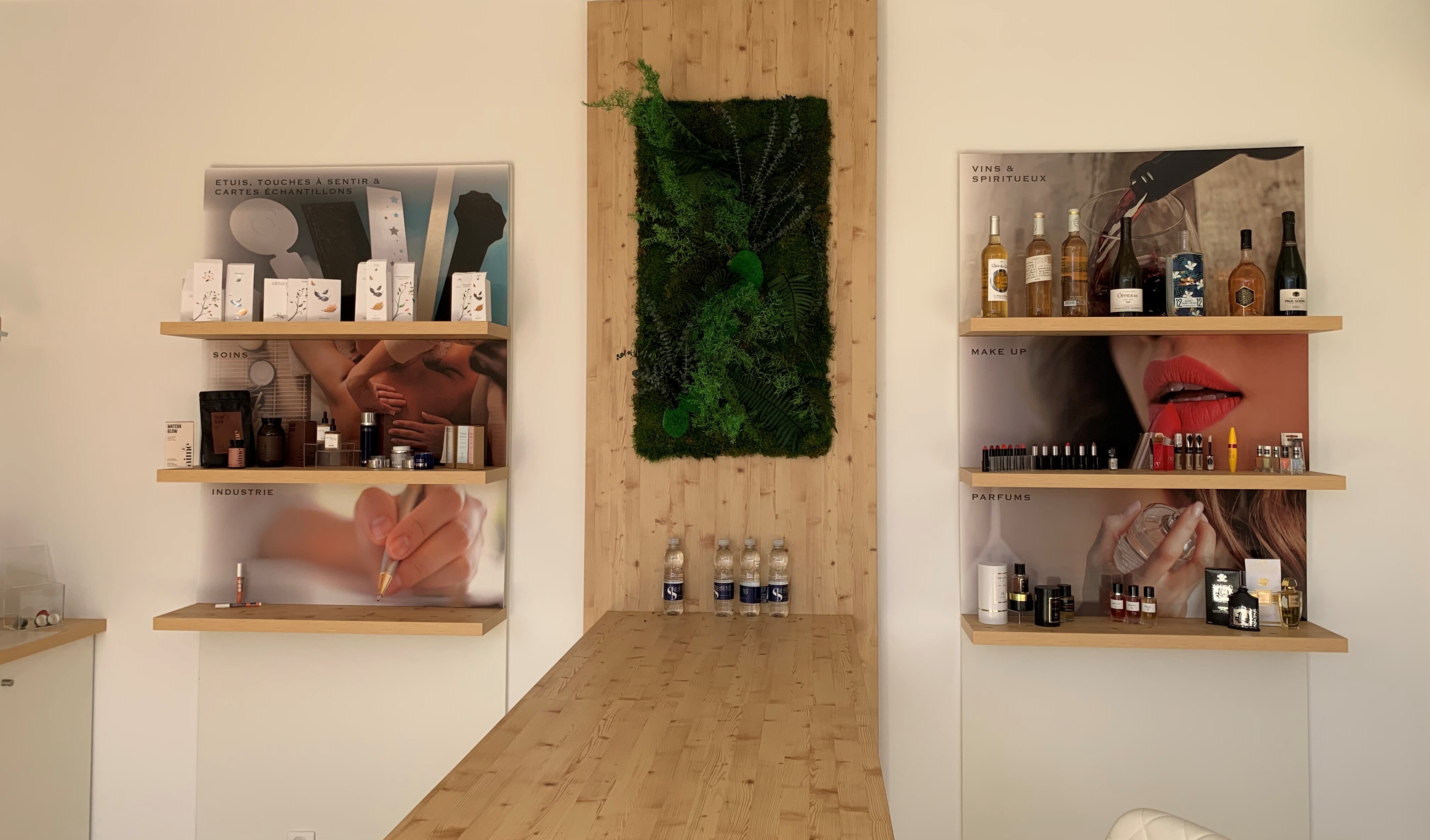 Agencement showroom d'entreprise sur mesure