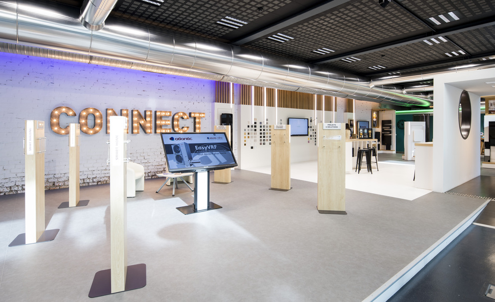 Agencement showroom d'entreprise sur mesure