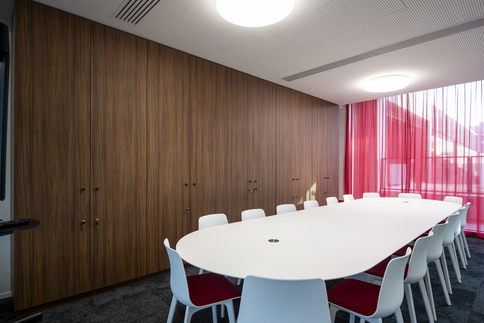 Agencement bureaux d'entreprise sur mesure - LOU Rugby