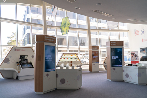 Agencement showroom d'entreprise sur mesure