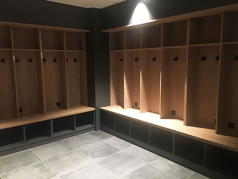 agencement des vestiaires ; Arena Futuroscope 