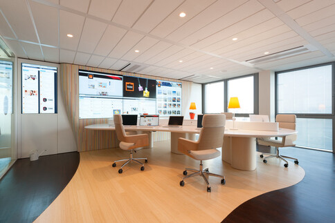 Agencement Bureaux Orange sur mesure