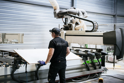 Menuiserie Agencement showroom sur mesure