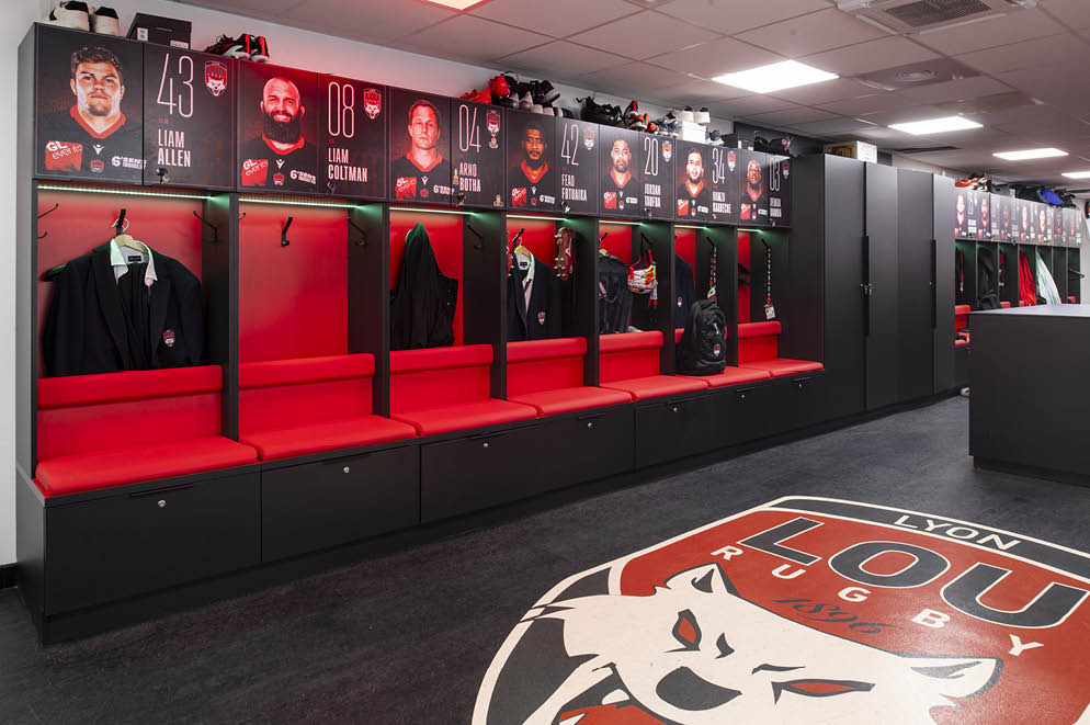 AGENCEMENT VESTIAIRE LOU RUGBY