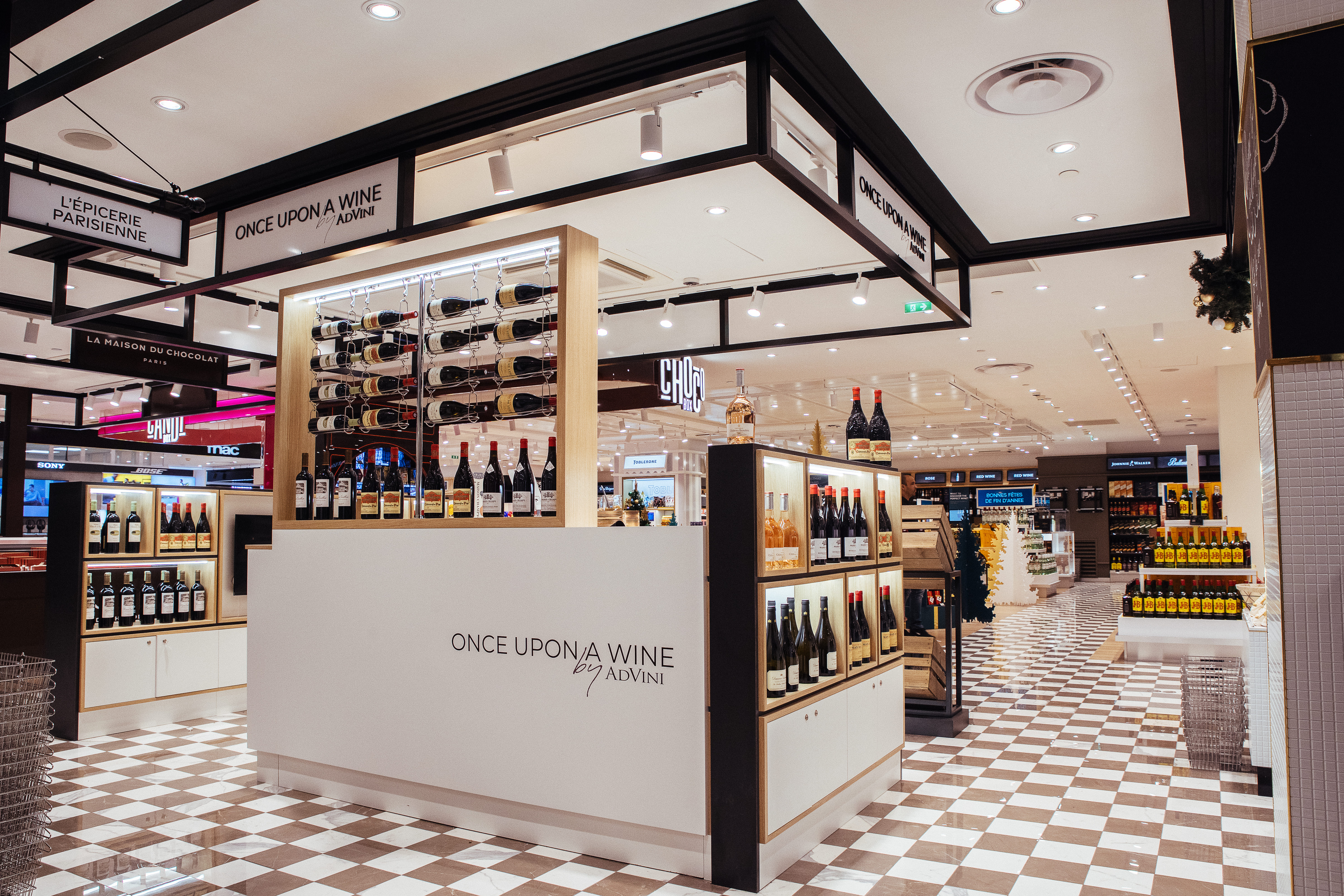 Agencement pop-up store Advini - fabrication meuble sur mesure