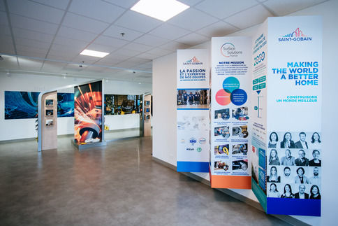 Agencement showroom Saint-Gobain Abrasifs sur mesure