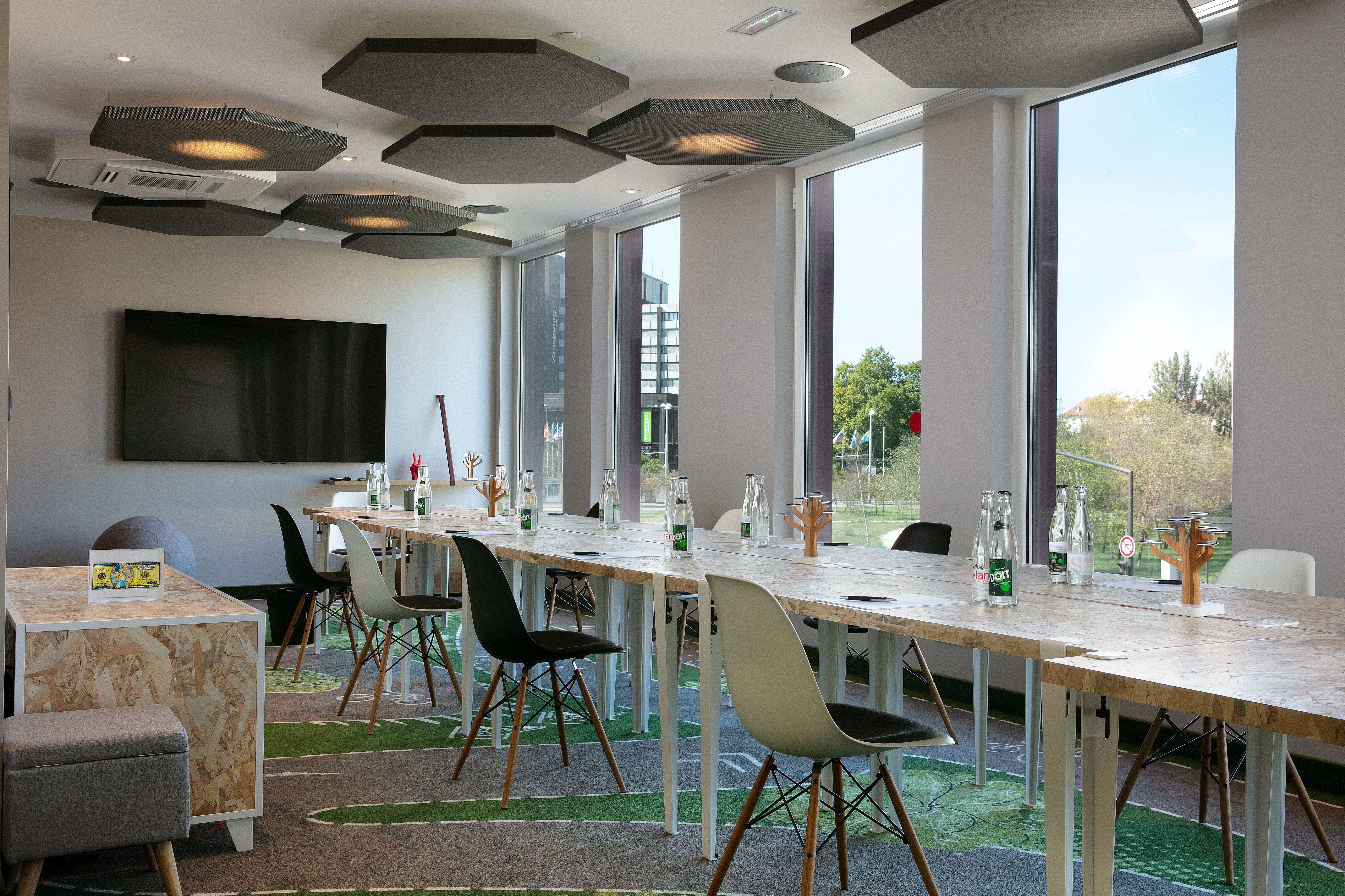 bureau moderne et lumineux