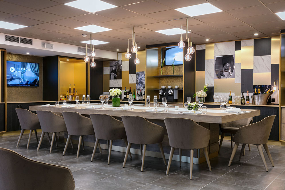 Agencement du restaurant d'un hôtel par GL events