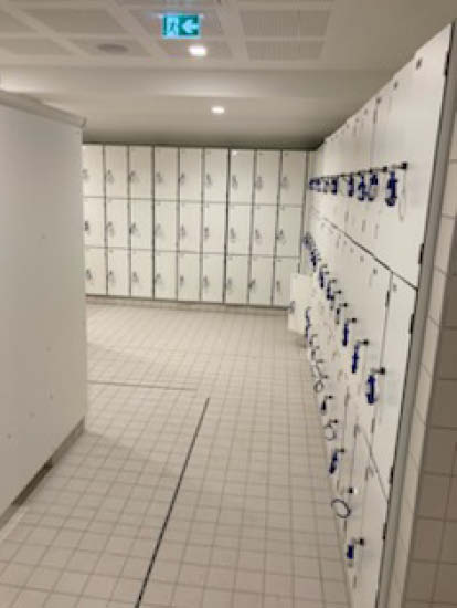 VESTIAIRES PISCINE DU LOU