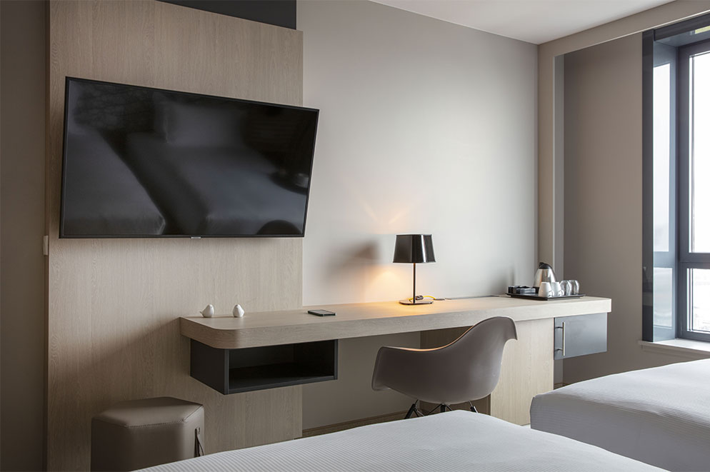 Agencement chambre hôtel Hilton Garden Inn Massy - bureau