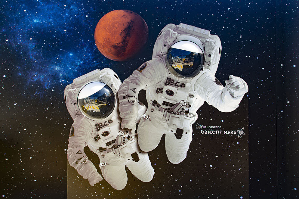 roller coaster objectif mars futuroscope agencement GL events  