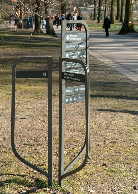 Mobilier extérieur - panneau directionnel