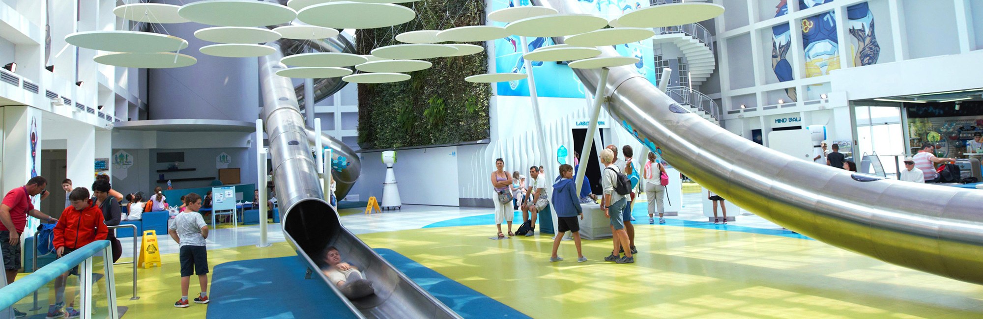 Signalétique sur attraction Arena Fun Xperiences