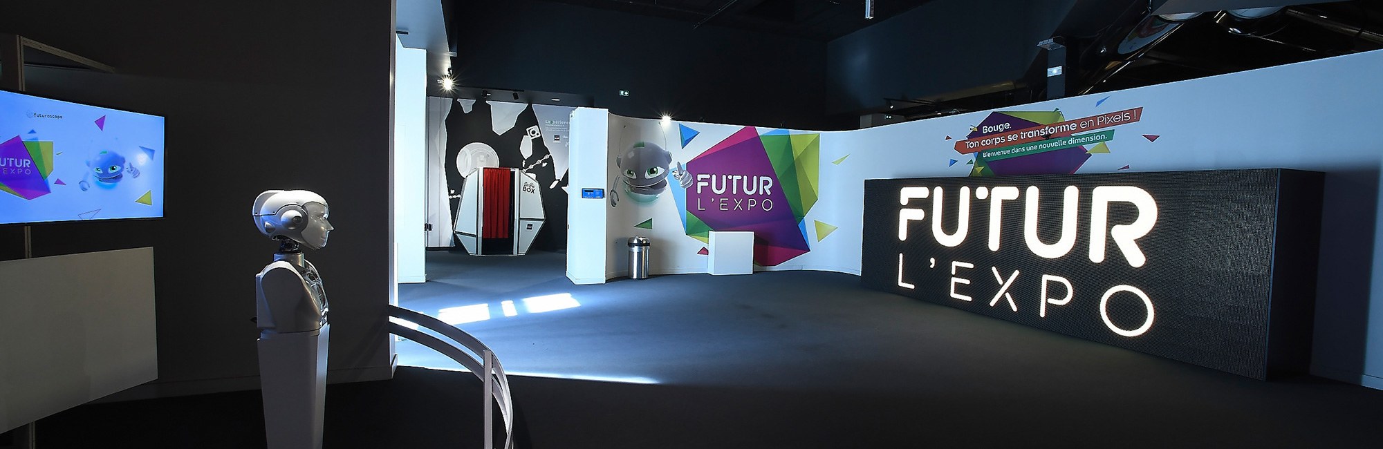 Muséographie et scénographie : Futur l'Expo, signalétique et mobilier design