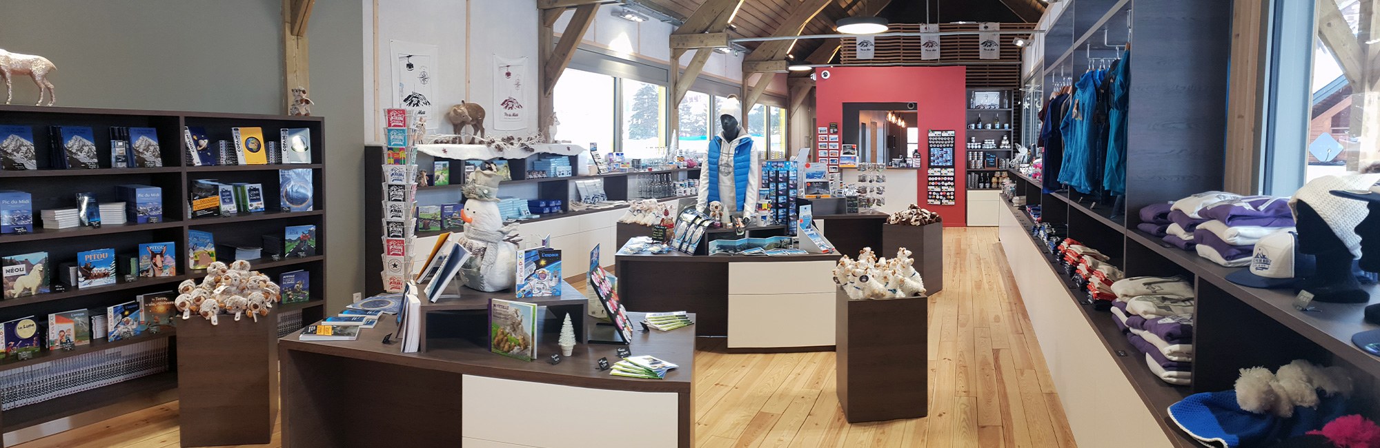 Agencement boutique souvenirs : Gare de La Mongie