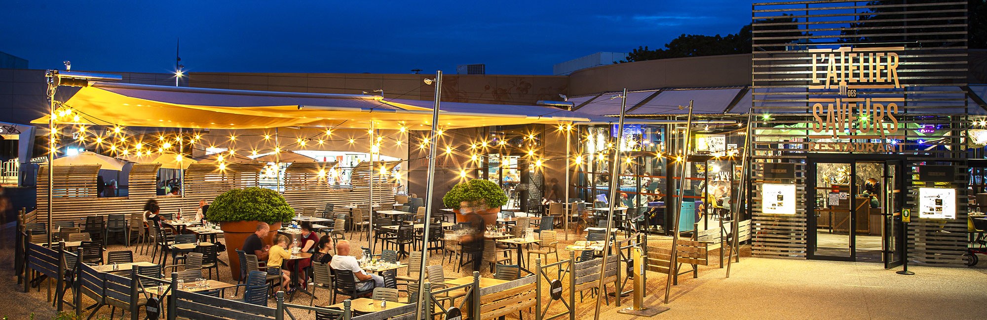 extérieur restaurant atelier des saveurs futuroscope  