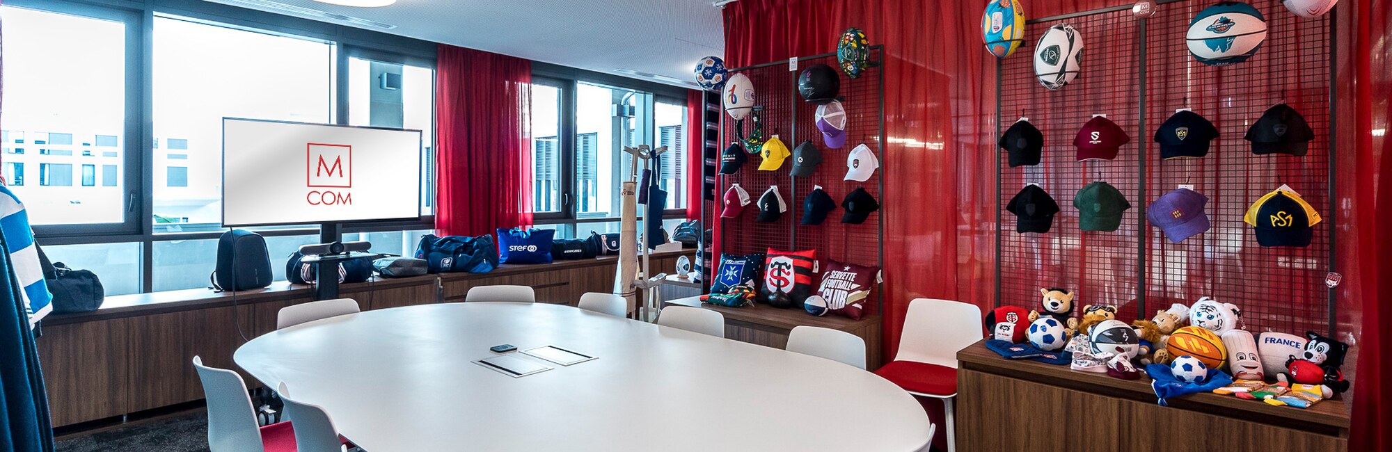 AGENCEMENT SHOWROOM MCOM