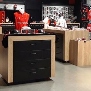 boutique agencement meubles sur-mesure