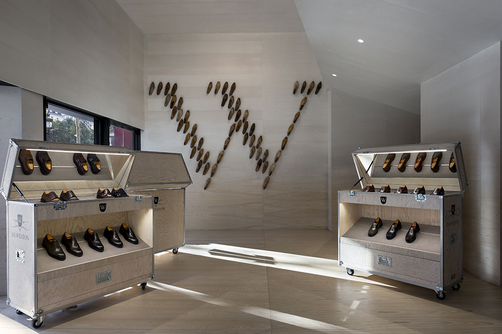 Meubles sur-mesure style flight case pour le concept store Weston