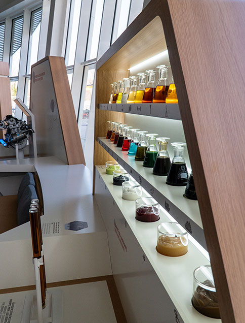 Meubles sur mesures pour l'agencement du Showroom Total