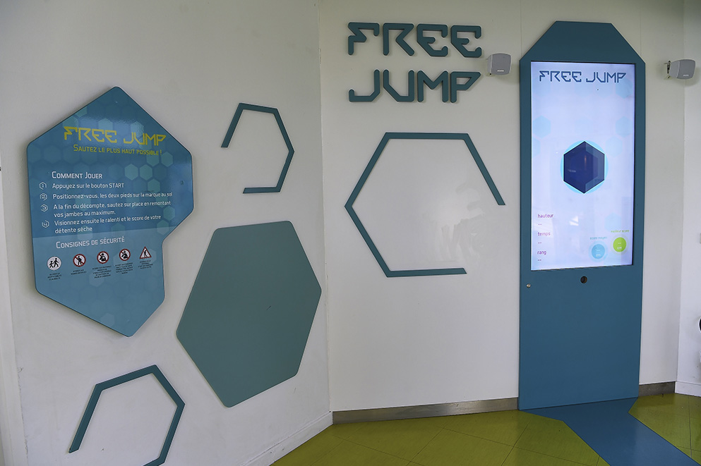 Décorations murales et signalétique lettres découpe à la forme