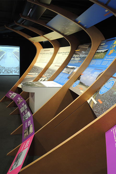 Agencement exposition muséographie : mobilier sur mesure, signalétique