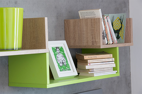 Agencement chambre étudiante : étagères